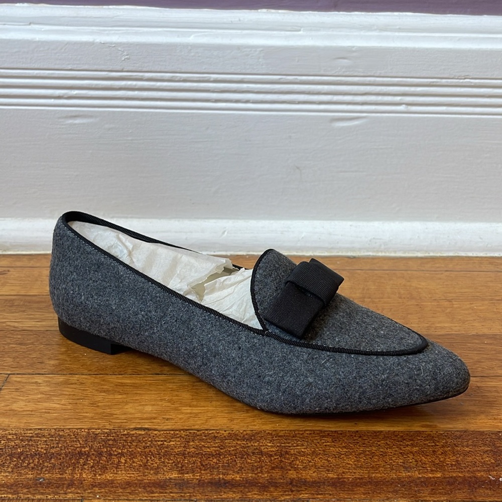 Charles & Keith size 7.5 (euro 38) pointy grey flats with bow